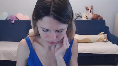 Snapshot of shy_moony chatting on 23, 10, 2025 just Alex online show from 23, 10, 2025