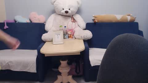 Snapshot of shy_moony chatting on 3, 11, 2025 just Alex online show from 3, 11, 2025