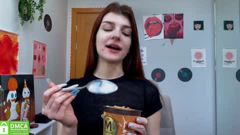 Snapshot of shybella_girl chatting on 24, 1, 2025 Bella online show from 24, 1, 2025