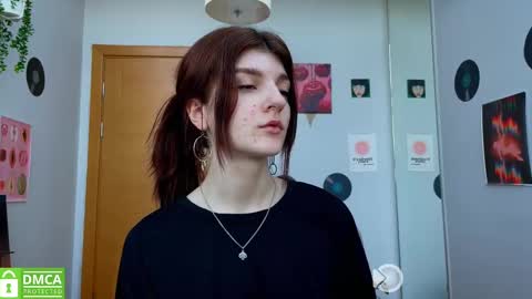 Snapshot of shybella_girl chatting on 6, 3, 2025 Bella online show from 6, 3, 2025