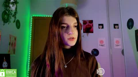 Snapshot of shybella_girl chatting on 6, 3, 2025 Bella online show from 6, 3, 2025