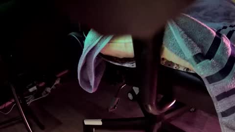 Klark Bent online show from 27, 11, 2025