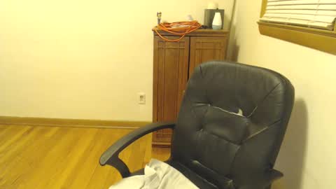 shyguy19755 online show from 12, 1, 2025