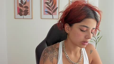 shylittlebunny online show from 14, 1, 2025