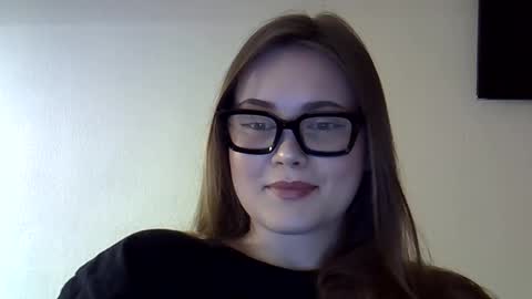 Snapshot of shynesssi chatting on 3, 2, 2025 shynesssi online show from 3, 2, 2025