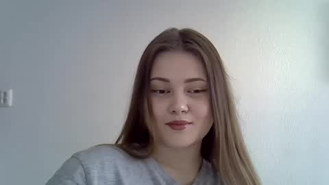 Snapshot of shynesssi chatting on 7, 2, 2025 shynesssi online show from 7, 2, 2025