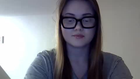 Snapshot of shynesssi chatting on 8, 2, 2025 shynesssi online show from 8, 2, 2025