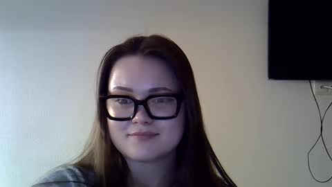 Snapshot of shynesssi chatting on 6, 3, 2025 shynesssi online show from 6, 3, 2025