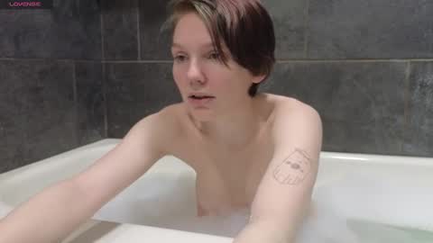 Hippie online show from 10, 2, 2025