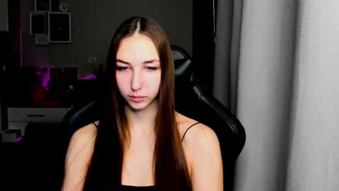 Snapshot of sia0610 chatting on 30, 10, 2025 SIA online show from 30, 10, 2025