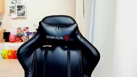 Snapshot of sia0610 chatting on 2, 11, 2025 SIA online show from 2, 11, 2025