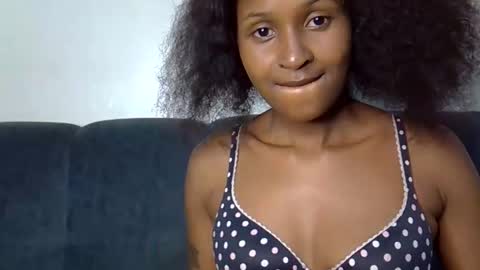 Snapshot of siahh_petite chatting on 6, 3, 2026 siah online show from 6, 3, 2026