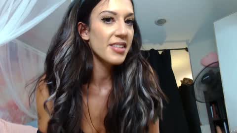 Snapshot of siclianprincess chatting on 18, 10, 2025 Miss Meadow Gotti Romano online show from 18, 10, 2025