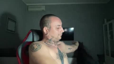 sidvicious23cm online show from 3, 2, 2026