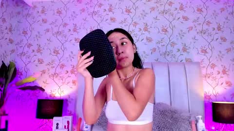 Camila Vargas online show from 13, 2, 2025