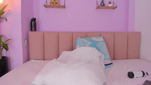 sienna_mg12 online show from 10, 11, 2025