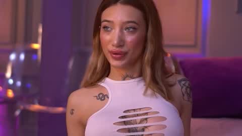 Sienna online show from 8, 10, 2025