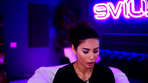 Snapshot of siennaruh chatting on 19, 11, 2025 Sienna online show from 19, 11, 2025