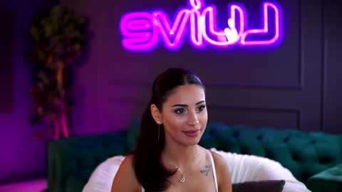 Snapshot of siennaruh chatting on 20, 11, 2025 Sienna online show from 20, 11, 2025