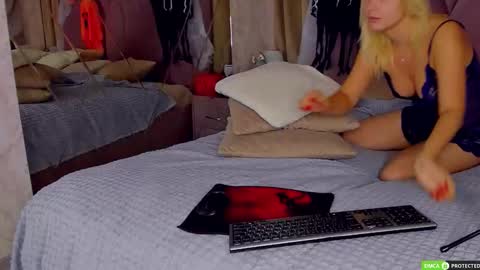 SilasCollins online show from 19, 10, 2025