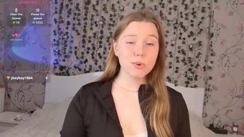 Chloe online show from 18, 10, 2025