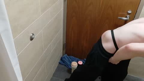 Snapshot of silentstroking chatting on 24, 2, 2026 silentstroking online show from 24, 2, 2026