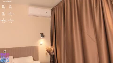 Call me Mia online show from 23, 11, 2025