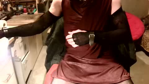 tom online show from 4, 3, 2025