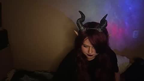 silkyscent online show from 9, 10, 2025