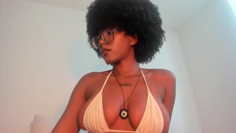 Snapshot of silverosequeen chatting on 16, 3, 2026 silverosequeen online show from 16, 3, 2026