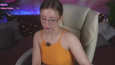 Snapshot of silverrmoon chatting on 30, 3, 2026 Kristina Kris online show from 30, 3, 2026