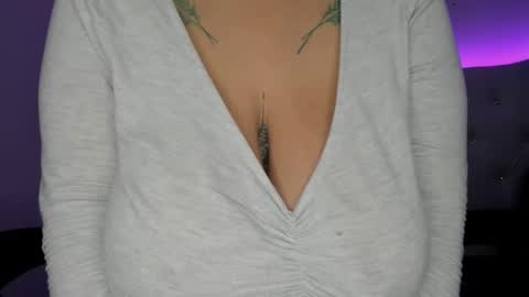 silvia online show from 28, 10, 2025