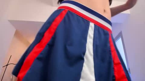 Wendy help me get get 69 likes  online show from 16, 11, 2025