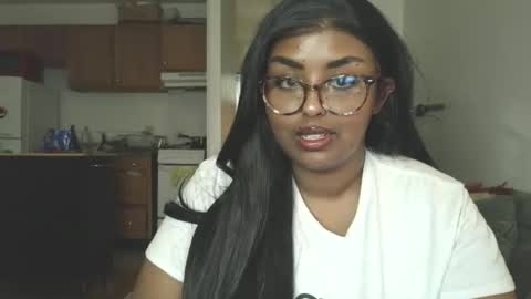 Snapshot of siminfox chatting on 13, 3, 2026 Simin Fox online show from 13, 3, 2026