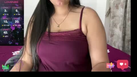 Snapshot of simmi_hot chatting on 8, 2, 2025 Simi online show from 8, 2, 2025