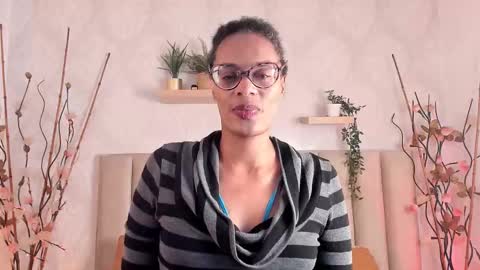 Snapshot of simona_brooke chatting on 14, 10, 2025 simona_brooke online show from 14, 10, 2025