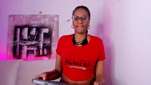 Snapshot of simona_brooke chatting on 4, 11, 2025 simona_brooke online show from 4, 11, 2025