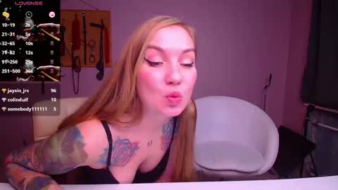 simona_moonshine online show from 3, 10, 2025