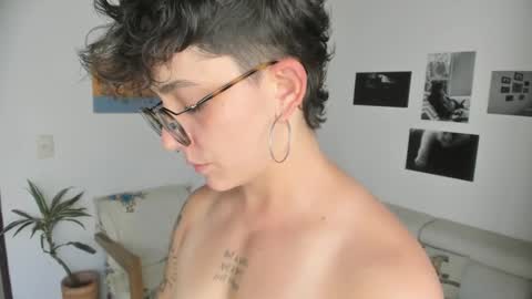 Sim. online show from 7, 1, 2025