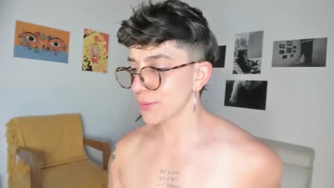 Sim. online show from 30, 1, 2025