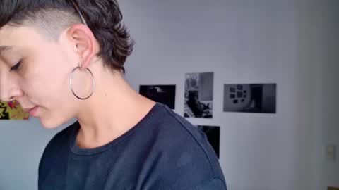 Sim. online show from 25, 2, 2025