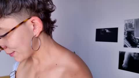 Sim. online show from 27, 2, 2025