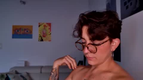 Sim. online show from 31, 10, 2025