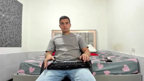 SIMON KELER online show from 2, 12, 2025