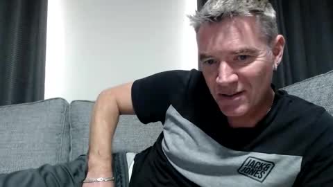 Snapshot of simplelife0 chatting on 13, 10, 2025 Ricky online show from 13, 10, 2025