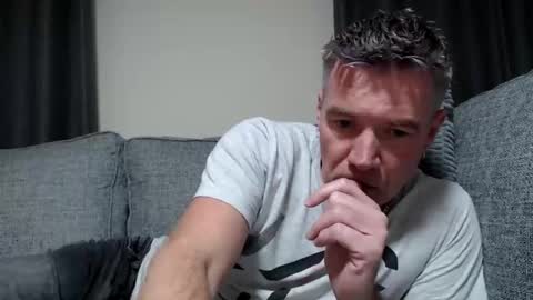 Snapshot of simplelife0 chatting on 22, 11, 2025 Ricky online show from 22, 11, 2025