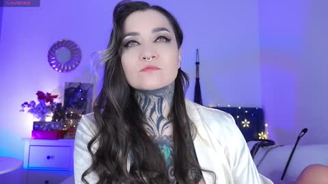 Ms. Sindel online show from 14, 12, 2024