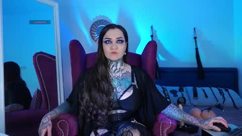 Ms. Sindel online show from 13, 1, 2025