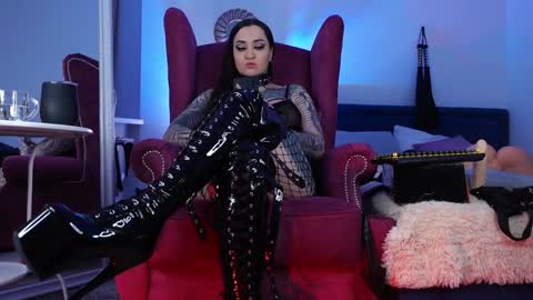 Ms. Sindel online show from 3, 2, 2025