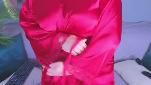 Snapshot of sinful_helena chatting on 23, 9, 2025 sinful_helena online show from 23, 9, 2025